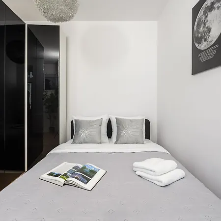 Lumina I 2br In Center Of Warszaw I Balcony I Parking 公寓 *
